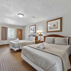 Eagle Motel Suite 119