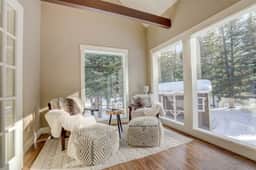 Cabin with Pool Table only 10 minutes from downtown Breckenridge!