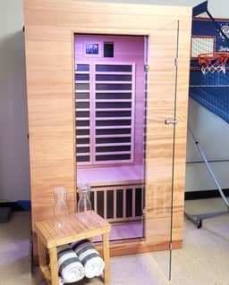 Sauna, Hot Tub, Family Friendly & Game Room!