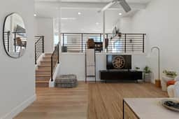 Spacious home with Game Room, Hot Tub & Sauna!