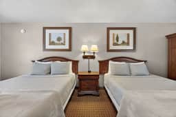 Eagle Motel Suite 117