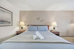 Eagle Motel Suite 226