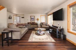 Hot Tub, Arcade games, and Mountain Views Retreat!
