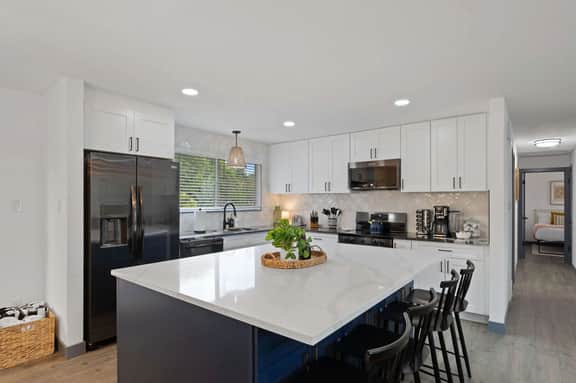 Arvada Getaway-Hot Tub, Game Room & Entertainment