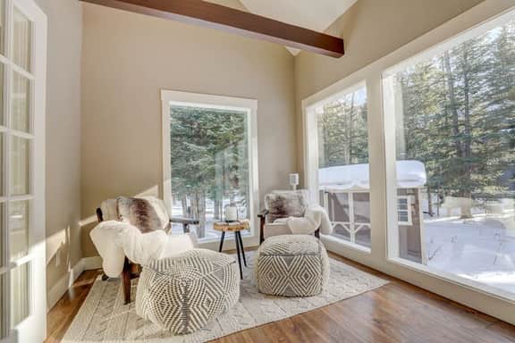 Cabin with Pool Table only 10 minutes from downtown Breckenridge!