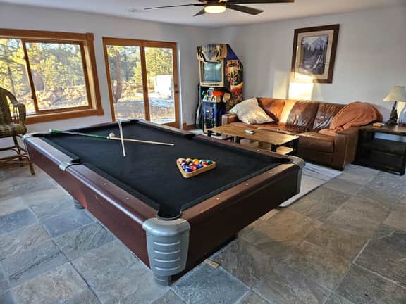 Peaceful Hot Tub Home with Mountain Views!
