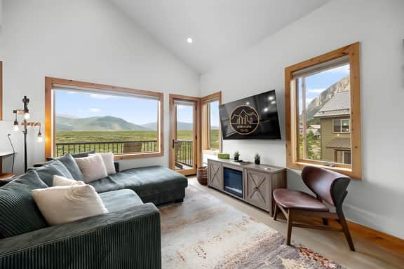 Unforgettable Mountain Escape plus Waffles!