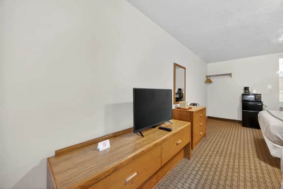 Eagle Motel Suite 121