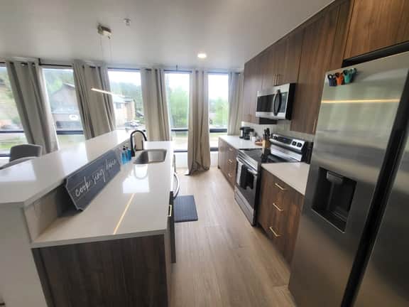 Beautiful Mountain Views in the Heart of Evergreen