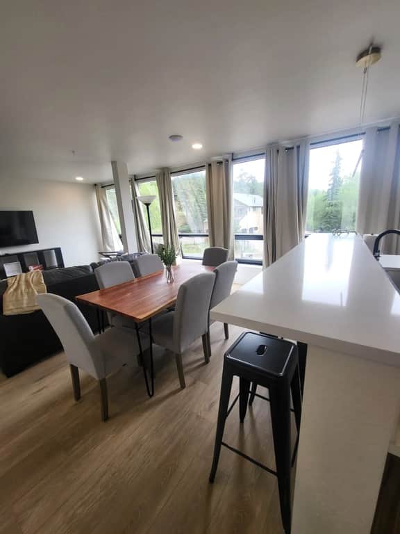 Beautiful Mountain Views in the Heart of Evergreen