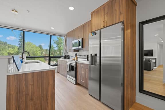 Beautiful Mountain Views in the Heart of Evergreen - Image 2