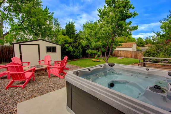 Arvada Getaway-Hot Tub, Game Room & Entertainment