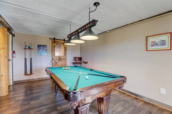 Peaceful Mountain Escape with 35 acres to explore!