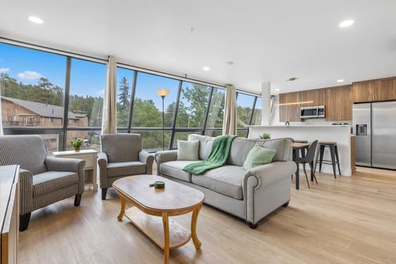 Modern Stay in the Heart of Evergreen! - Image 1