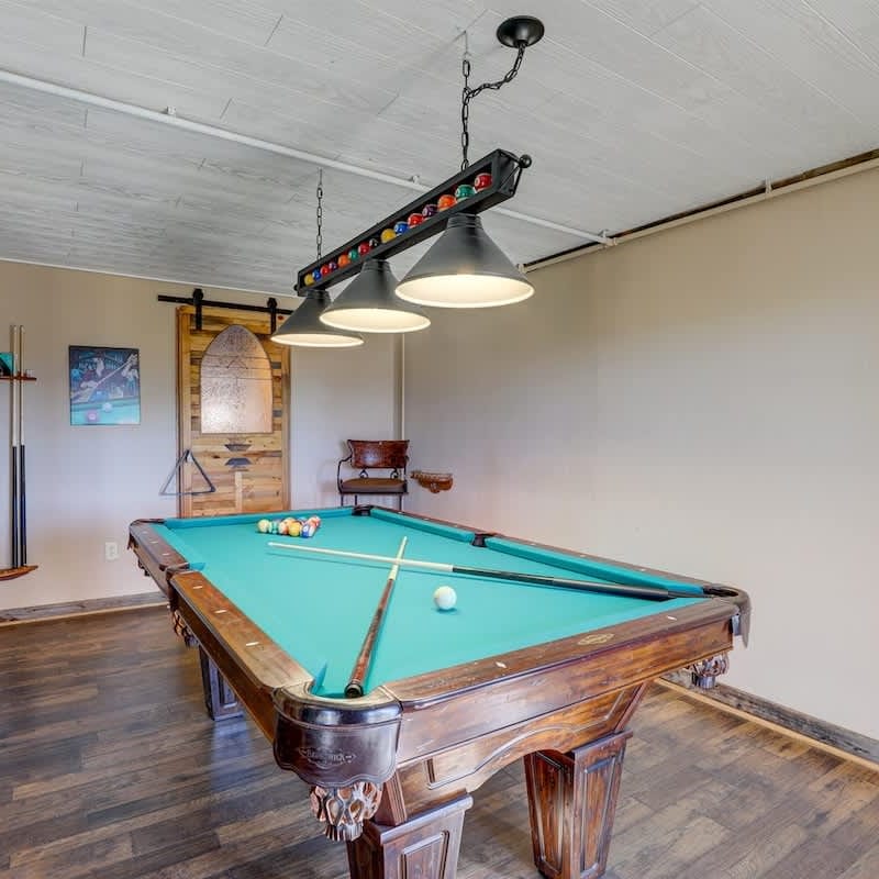 Peaceful Mountain Escape with 35 acres to explore!