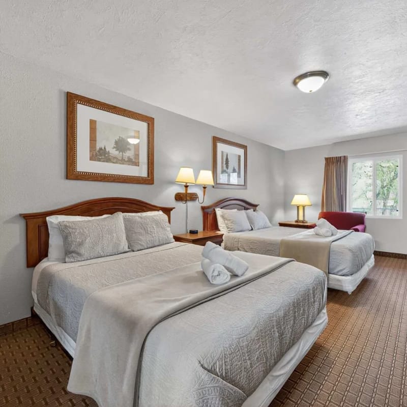 Eagle Motel Suite 118